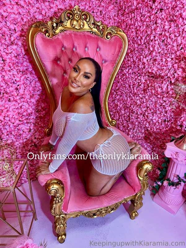 Craving something ULTRA specific? I make custom videos! Tell..