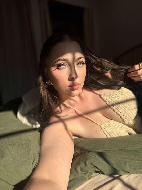 I prefer eye contact 
