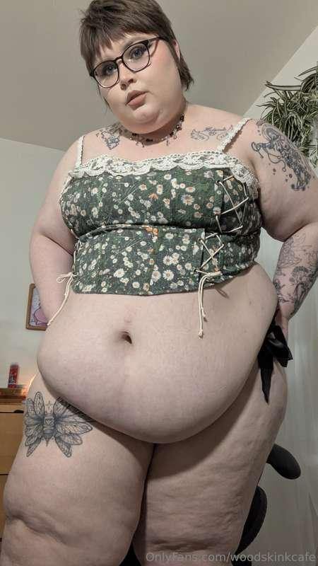 Plump Pixie 🧚‍♀️ (photoset part 2/2)