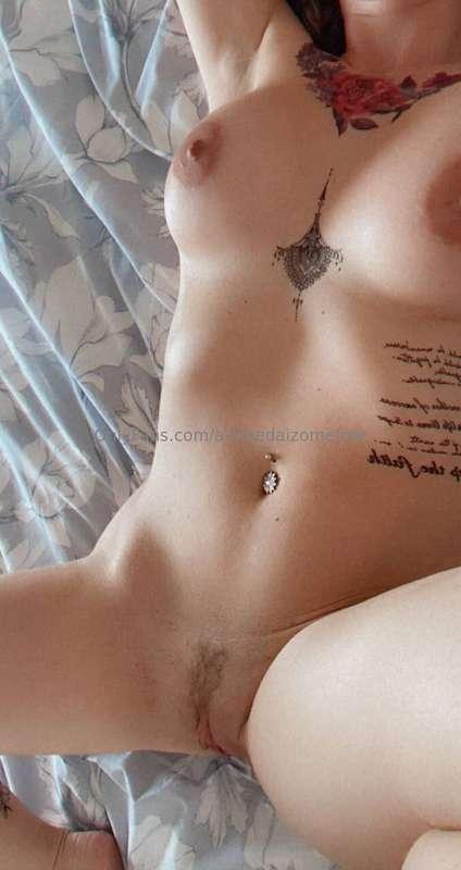 She has sex on a first date!!!https://onlyfans.com/sexy-slag..