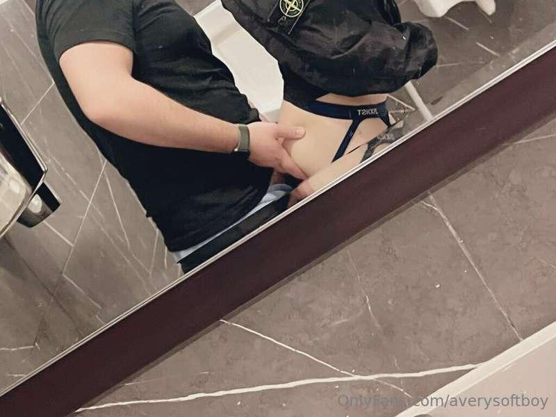 haii guys good morning here’s a preview of what’s to cum :3