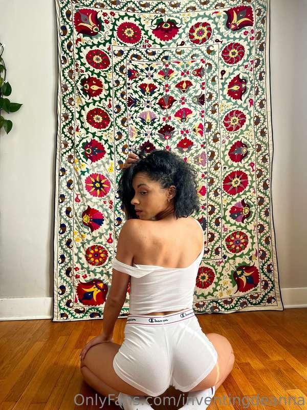 I’ll be on all day today!, Come keep me company in the dms 💋..