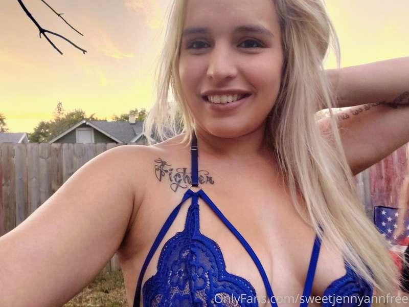 Large photo dump... More to cum😘