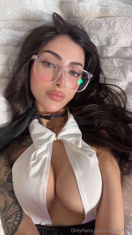 POV: I'M YOUR XXX-ECRETARY