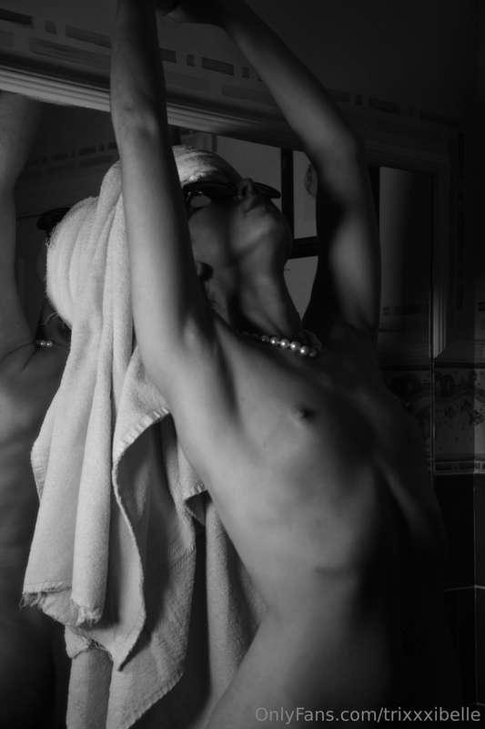 trixxxibelle image #1