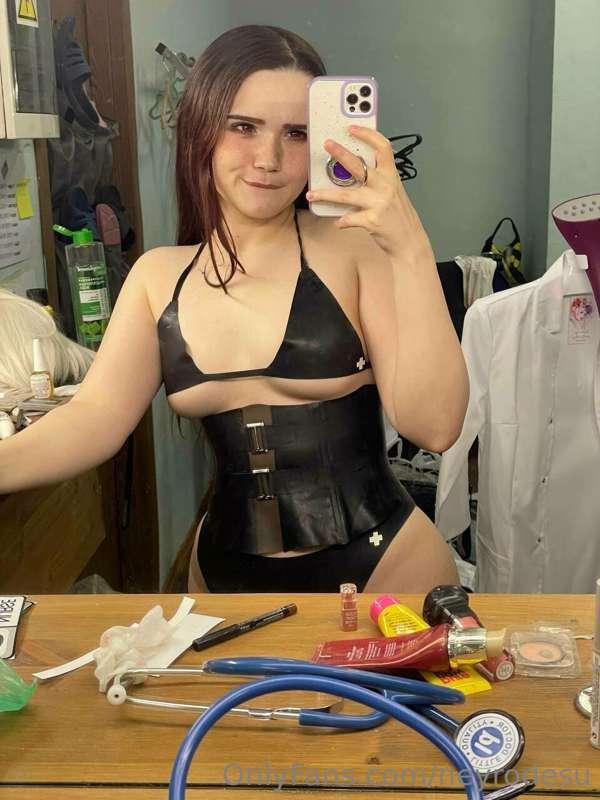 I think this outfit looks gooood on me .. and what do you th..