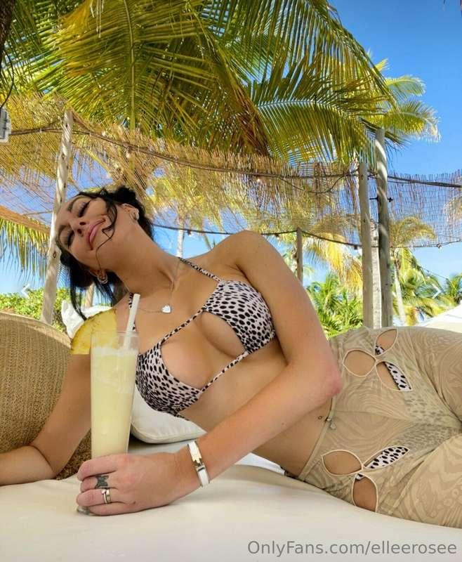 What’s your favorite drink? Mine is a pina colada 🍍