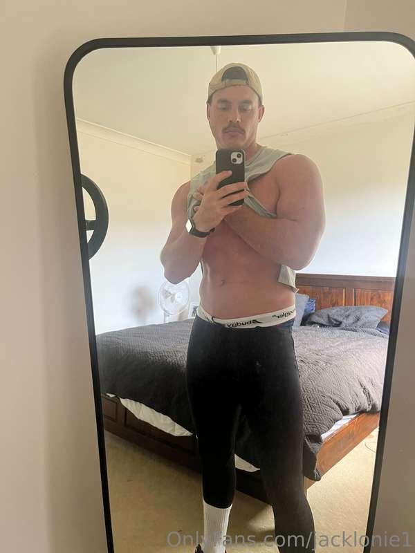 I know your mind can't leave my body alone! 😈 So why can't y..