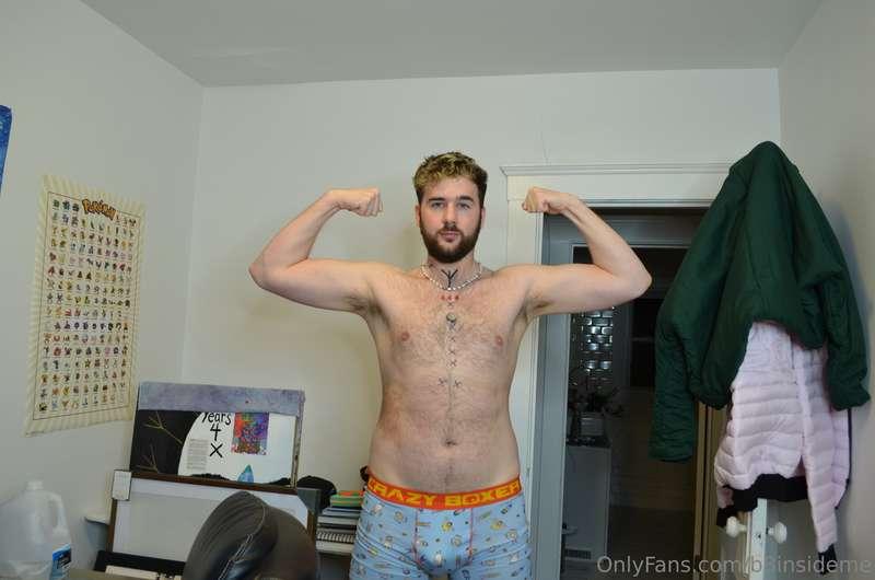 This was me in 2021 in December. I am tiny tiny tiny
