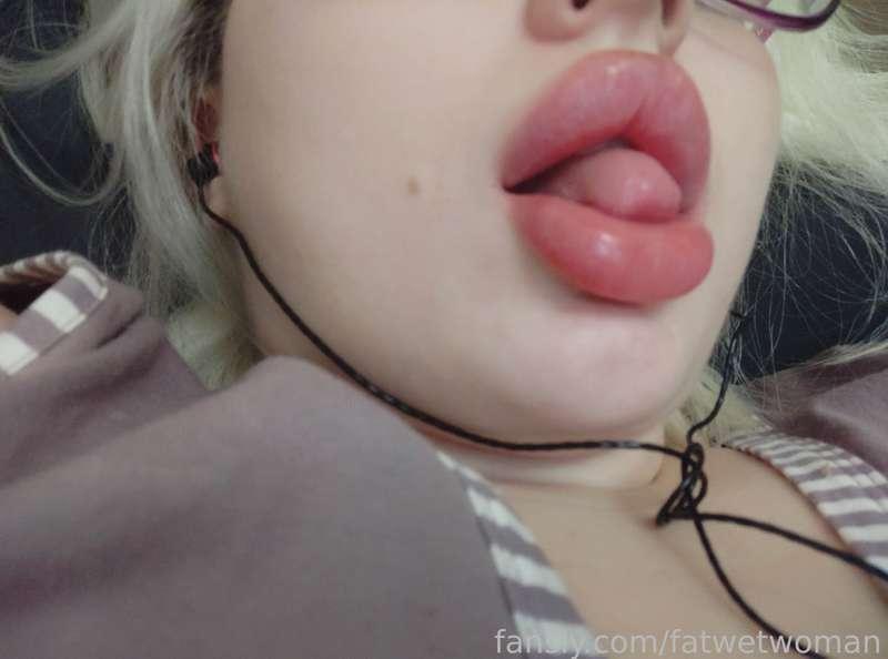fatwetwoman image #14