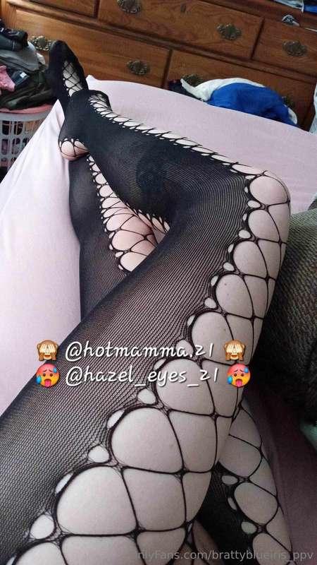 #### Small boobs 
### Petite body
## Perfect ass
# ***kitty ..