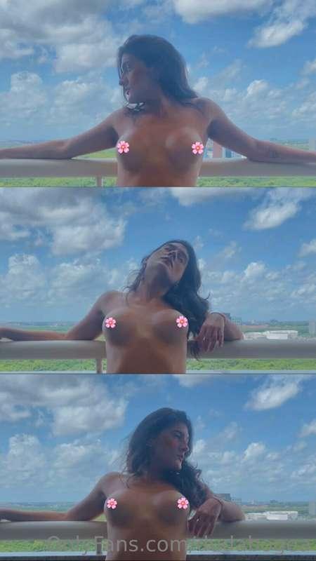 🌸 Aproveitando essa vista do melhor jeito 🌸

Quem quer ver s..