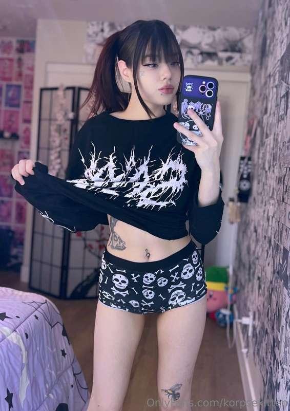 korpsekitten image #0