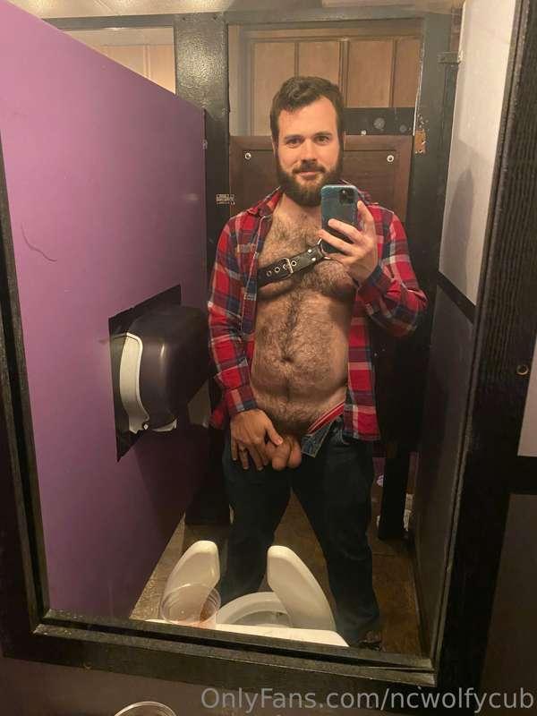 Fun night at the bar 😬
