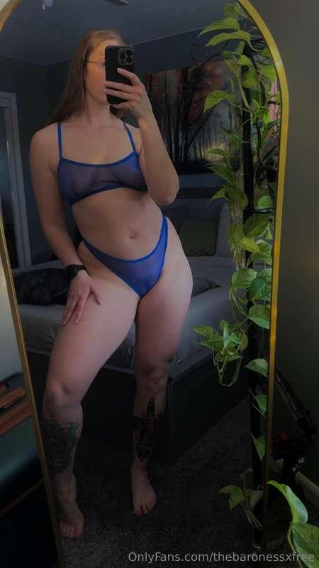 hiiii 💙 are you gonna join my LIVE tomorrow night? so far 10..