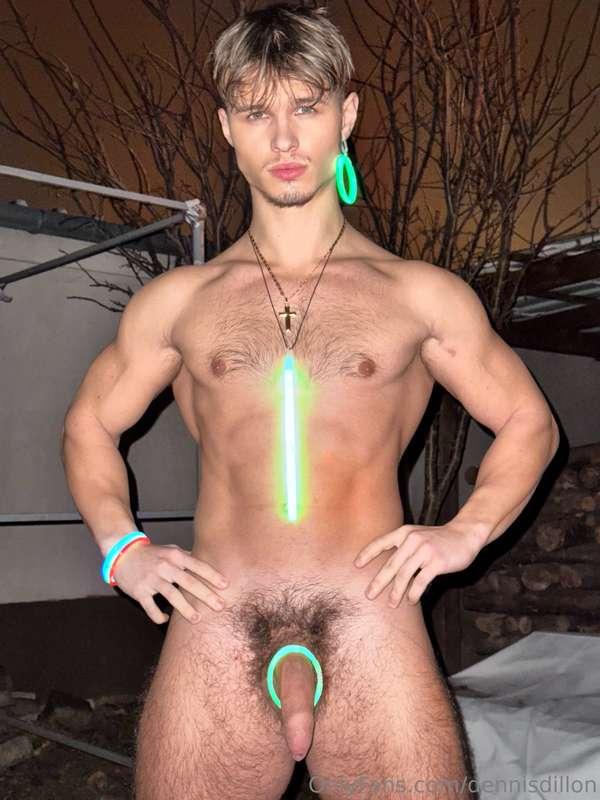 Hey there, you naughty viewers of my deliciously debauched d..