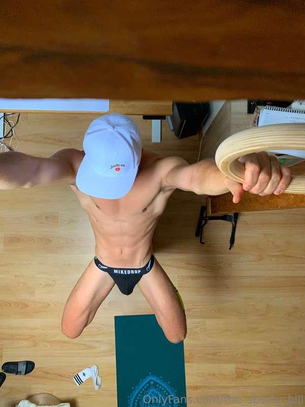 Help me on the rings 😏