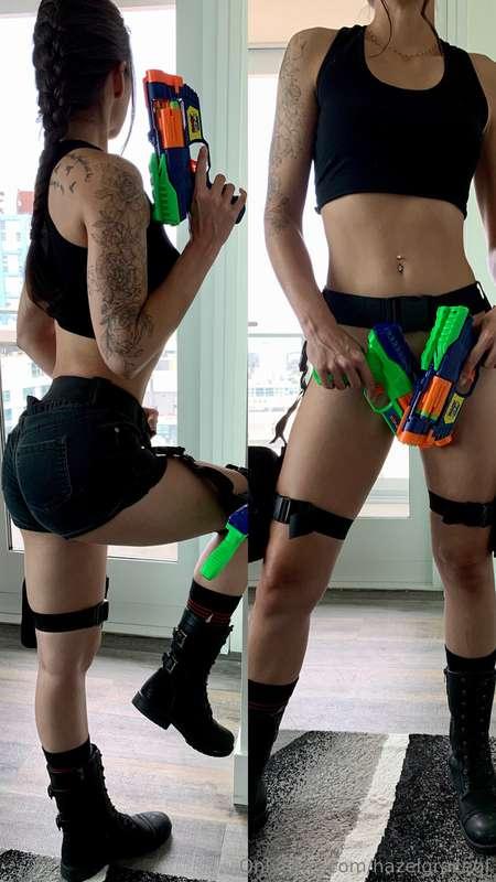 Who doesn’t love a little cosplay 🔥🔫