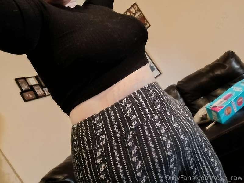 This milf is back