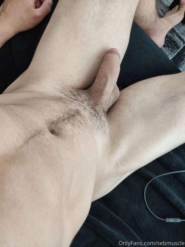 A lot of you want pic of my soft dick 👅 here you go