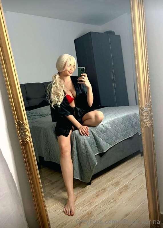 FREE SUBS😋 This sweetie babe with natural bubs is alone for ..