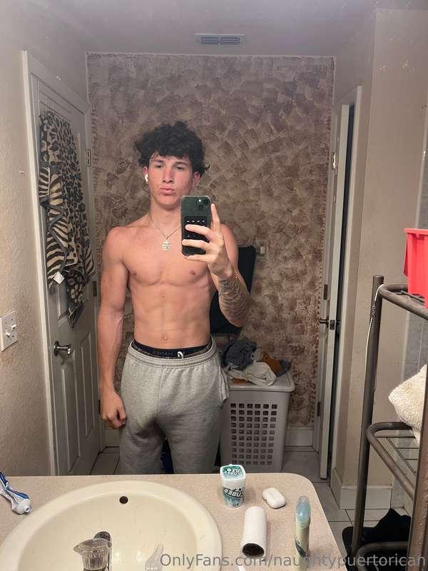 naughtypuertorican image #0