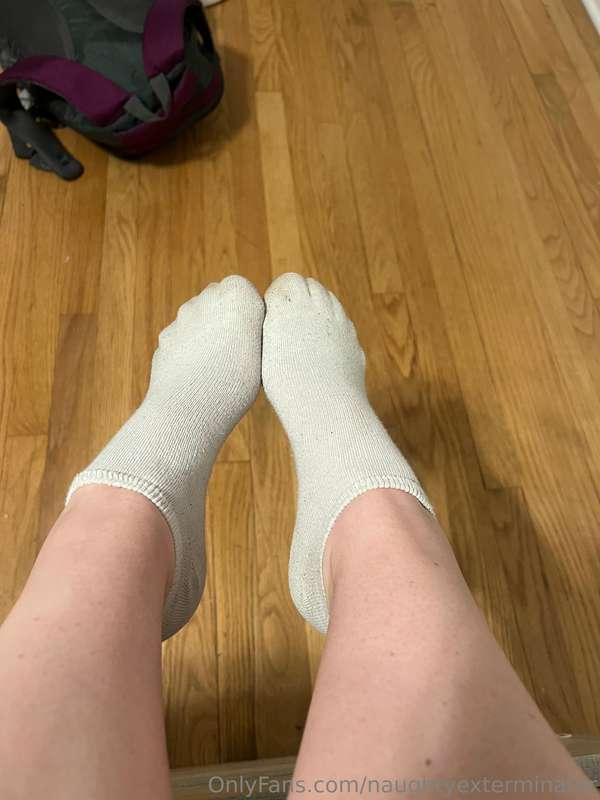 Item of the day!Do you wanna take these feet and rub them in..