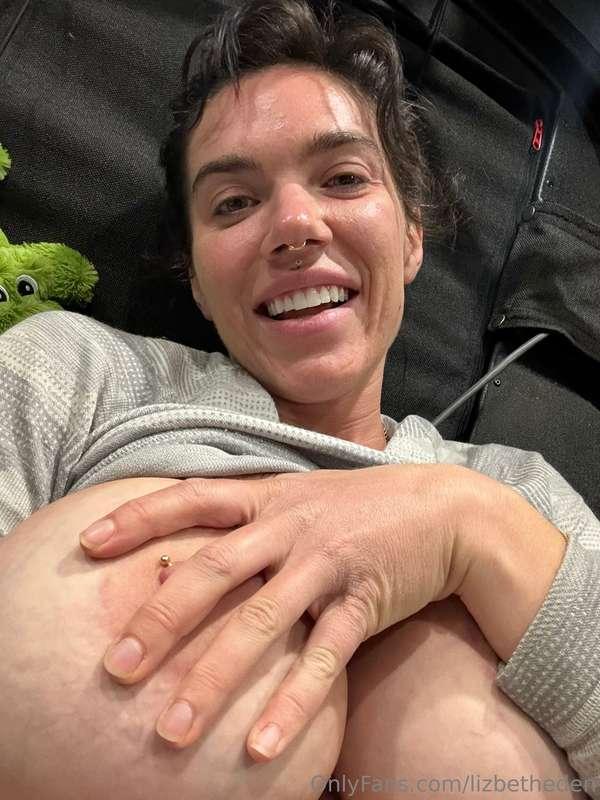 Oh noooo, another nip slip 🫣🤭