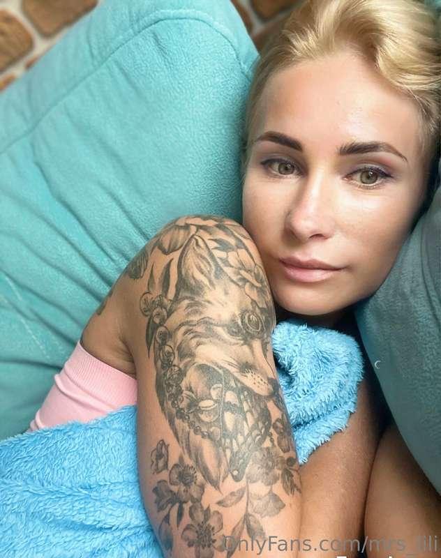 I'm waiting for you in bed sunshine😘❤️💋