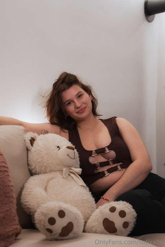Du neben mir würde mir besser stehen als der Kuschelteddy 😉🧸