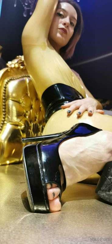 Kiss my toes. Nothing more for now...