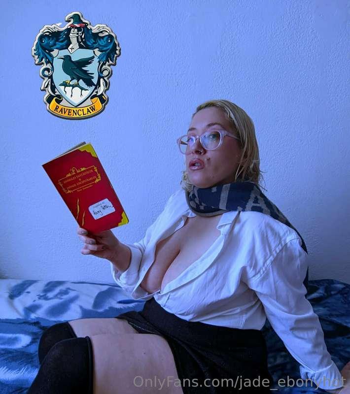 🐰 @chiara_bunny 🐰 💚FREE SUBSCRIPTION ✅ #ad

💙🦅I lost my wand..