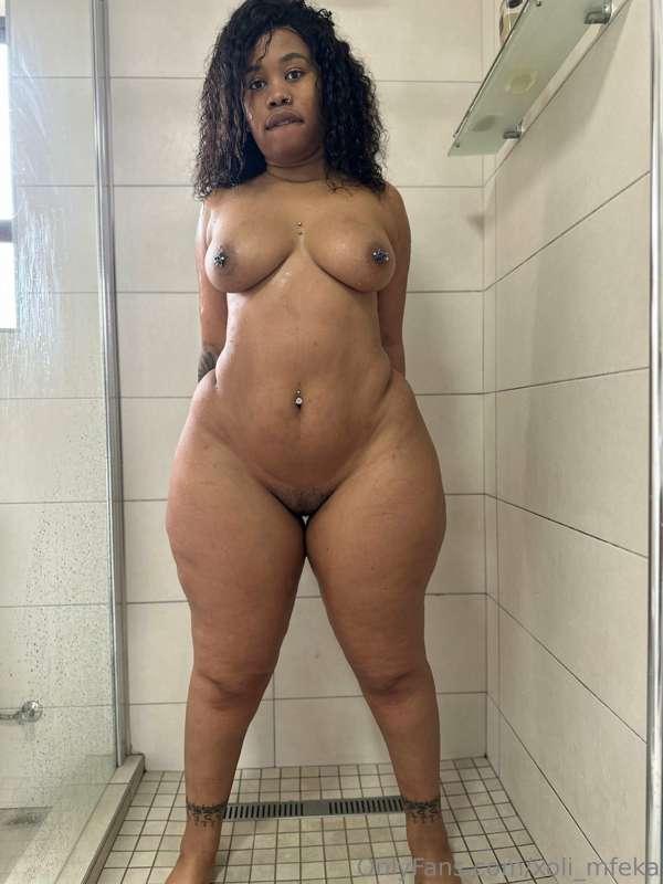 Come indulge on my naked body 🤎😋