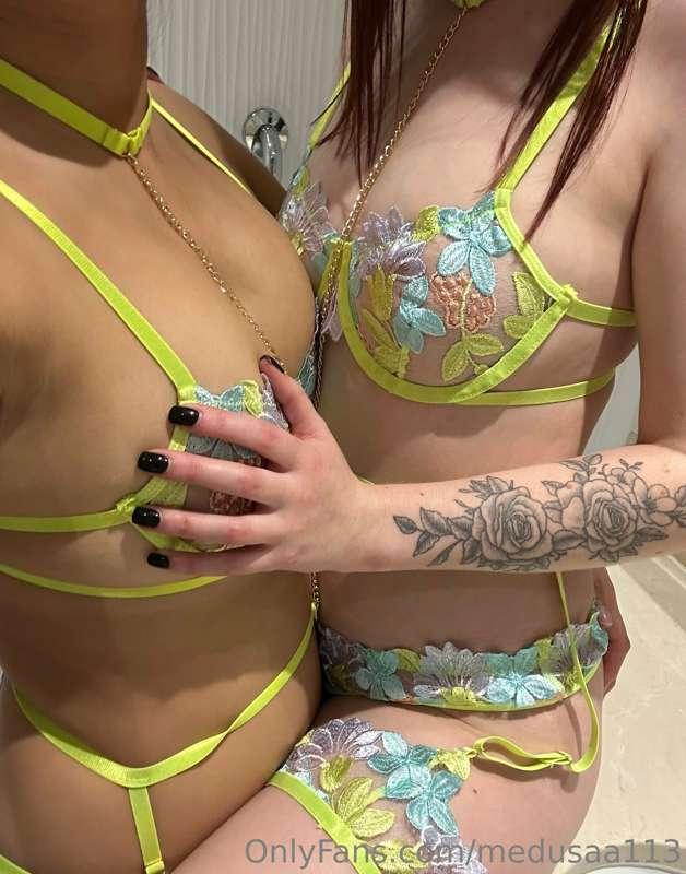👀