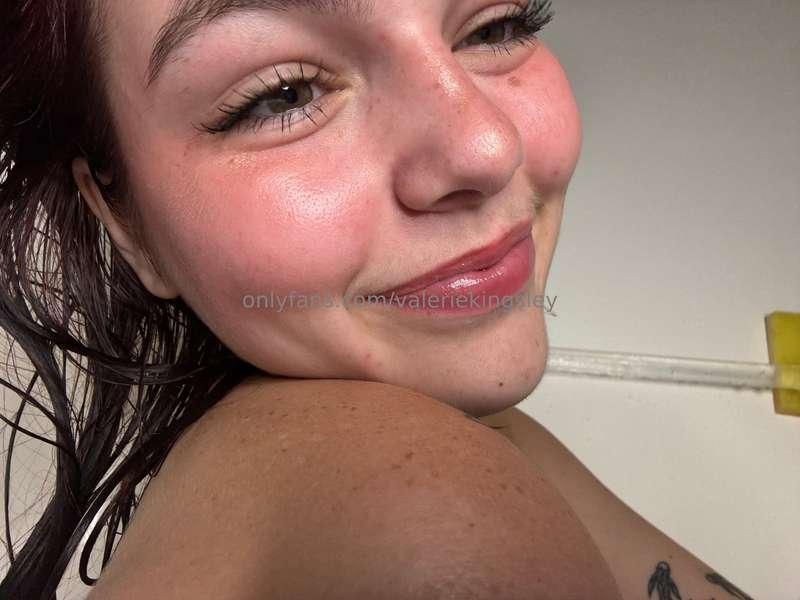 bath selfies🫧🫧