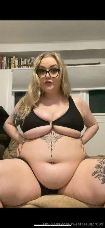 Are you looking at my glasses?? 😉🐷