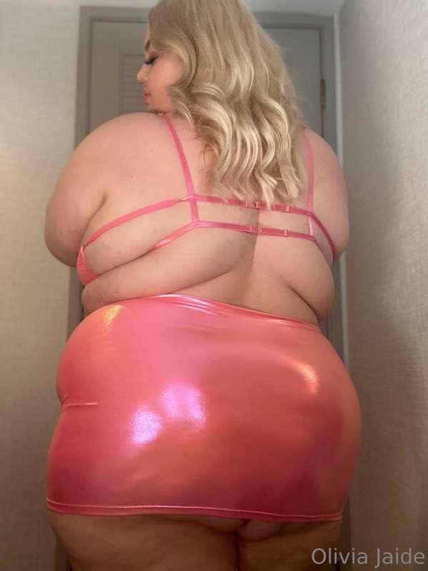 Pretty back rolls