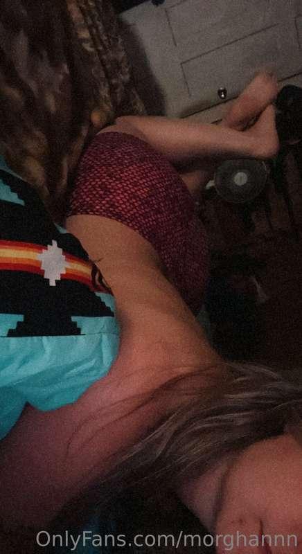 Who wants to see me arch my back 👀