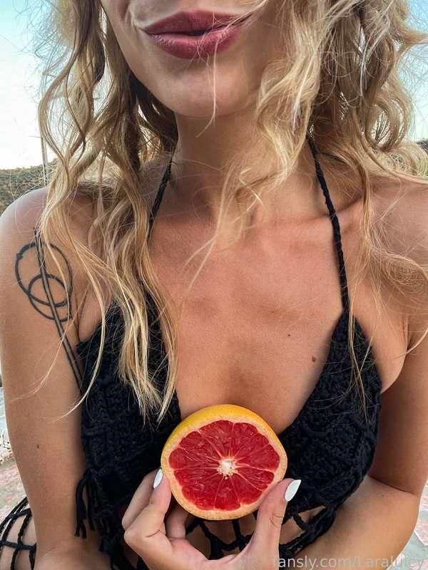 larajuicy image #12