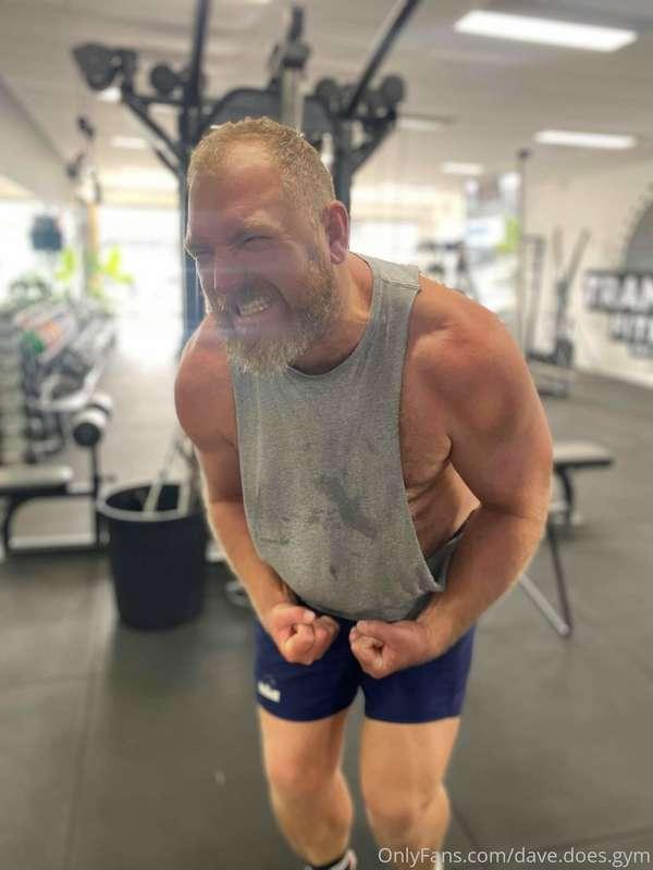 Weird flex but ok.  Big weekend in the gym, including a skin..