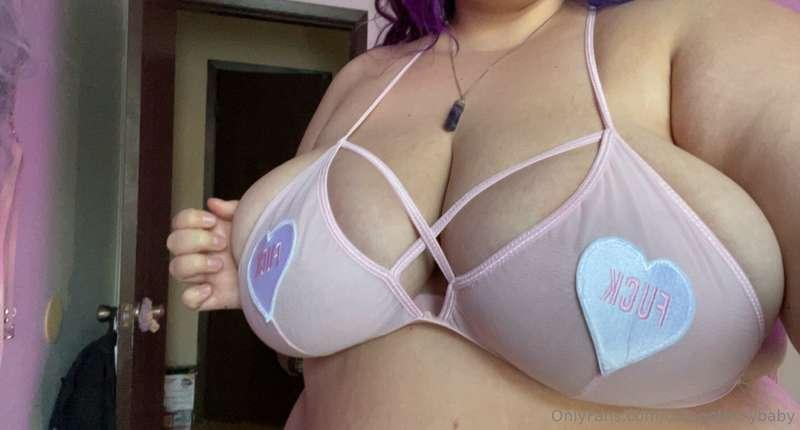 New top, just barely covers my nipples