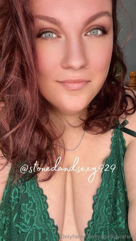 #Advertisment 
@stonedandsexy929 is looking for someone to b..