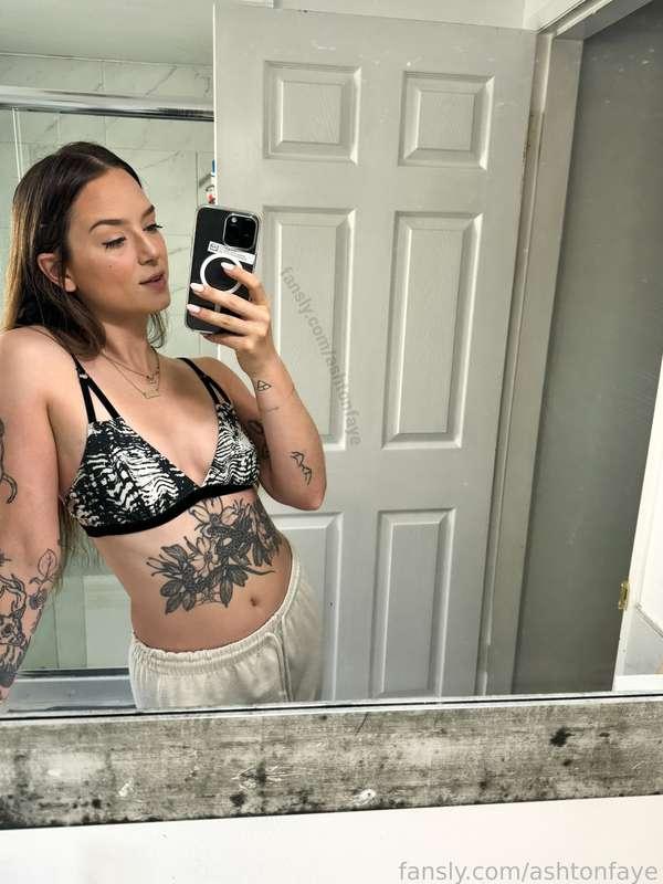 ashtonfaye image #3