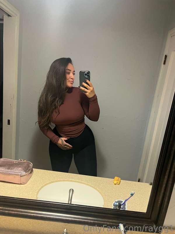 ‘Tis the season to be jolly 🤪🥰 What is your favorite holiday..