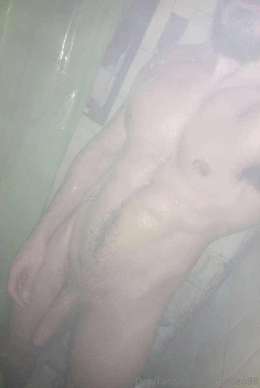 Horny in the dark 😊, very wet and wanting cock 🥵🔥
