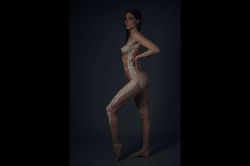 Marie C - Studio :Camera Roll