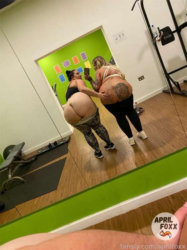 aprilfoxx image #0