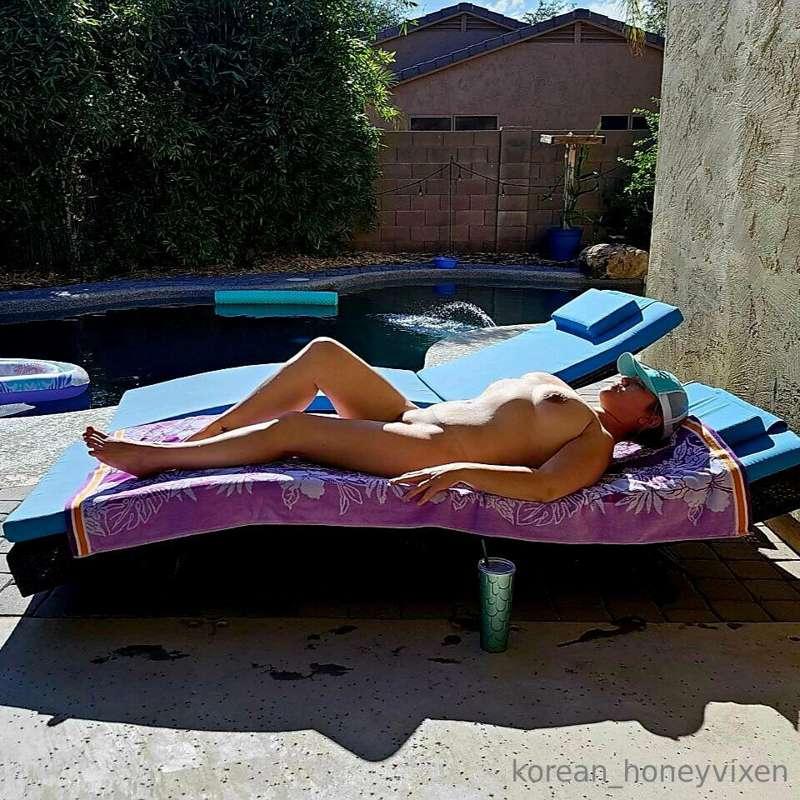 Would you take the lounger next to me if it were the only on..