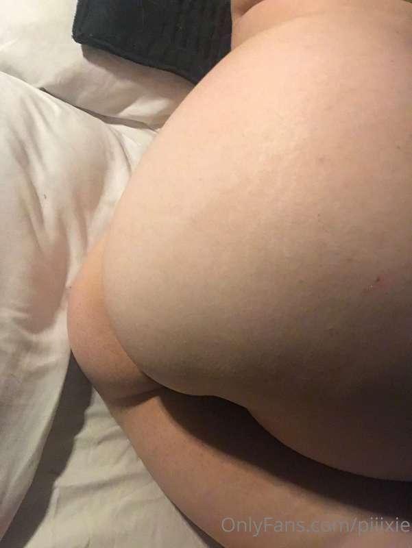 Ass lifted up so you can slide right in. 🥺