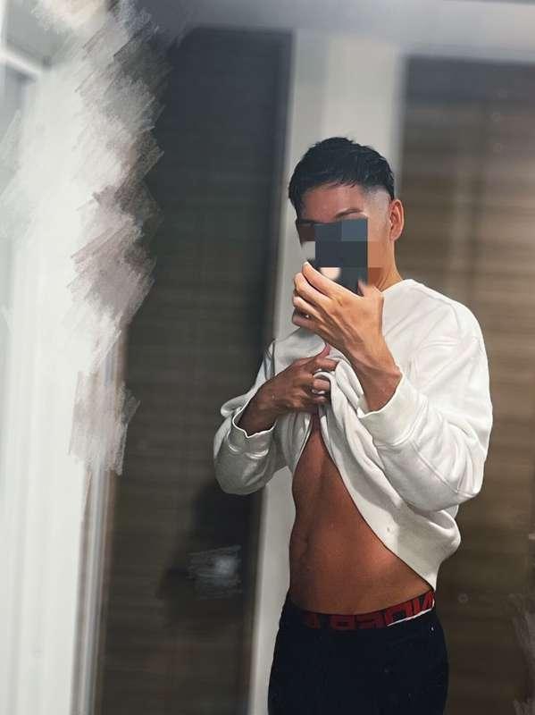 My stomach is chubby. I changed the color of my hair. Does i..